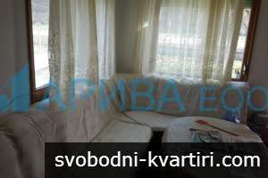 Къща до р. Арда в Долно Черковище, община Стамболово, област Хасково Къща до р. Арда в Долно Черковище, община Стамболово, област Хасково