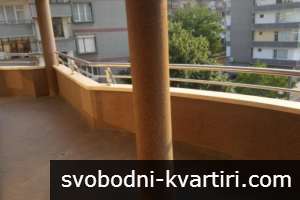 Голям и луксозен апартамент с обзавеждане в град Хасково Голям и луксозен апартамент с обзавеждане в град Хасково