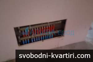 Самостоятелна къща с два гаража, кладенец и двор в Хасково Самостоятелна къща с два гаража, кладенец и двор в Хасково
