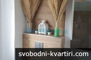 Нова, триетажна къща до с. Кирково, област Кърджали Нова, триетажна къща до с. Кирково, област Кърджали