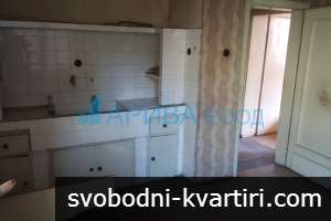 Самостоятелна къща в център Хасково Самостоятелна къща в център Хасково