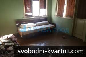 Самостоятелна къща в център Хасково Самостоятелна къща в център Хасково
