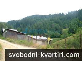 Парцел УПИ с къща и постройки в Чепеларе, област Смолян Парцел УПИ с къща и постройки в Чепеларе, област Смолян