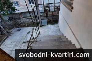Двуетажна къща с голям двор и гараж в с. Милево Двуетажна къща с голям двор и гараж в с. Милево