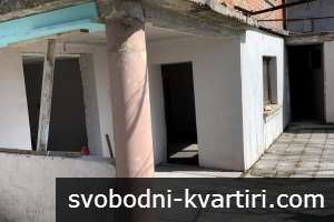 Двуетажна къща с голям двор и гараж в с. Милево Двуетажна къща с голям двор и гараж в с. Милево