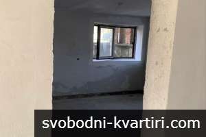 Двуетажна къща с голям двор и гараж в с. Милево Двуетажна къща с голям двор и гараж в с. Милево
