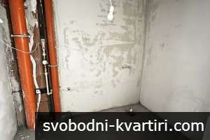 Просторен тристаен апартамент в Кършияка Просторен тристаен апартамент в Кършияка