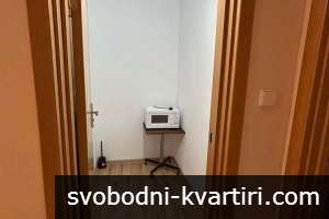 Тристаен апартамент с паркомясто Тристаен апартамент с паркомясто