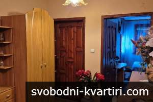 Дава под наем 3-стаен гр. Велико Търново - Център 80m² Дава под наем 3-стаен гр. Велико Търново - Център 80m²