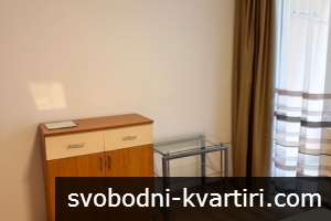 Дава под наем 2-стаен гр. Велико Търново - Център 70m² Дава под наем 2-стаен гр. Велико Търново - Център 70m²
