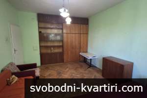 ТТристаен апартамент под наем в центъра на град Велико Търново. ТТристаен апартамент под наем в центъра на град Велико Търново.