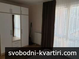 Тристаен апартамент с паркомясто под наем в центъра на град Велико Търново. Тристаен апартамент с паркомясто под наем в центъра на град Велико Търново.