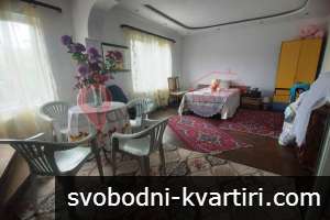Дава под наем Етаж от къща гр. Шумен - Боян Българанов 1 150m² Дава под наем Етаж от къща гр. Шумен - Боян Българанов 1 150m²
