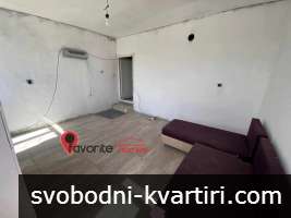 Къща с двор с.Върбак Къща с двор с.Върбак