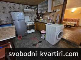 Етаж от къща ПОД НАЕМ- кв.Добруджански Етаж от къща ПОД НАЕМ- кв.Добруджански