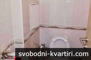 Тристаен тухлен . Център Тристаен тухлен . Център
