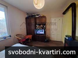 Едноетажна къща в Айтос за продажба Едноетажна къща в Айтос за продажба