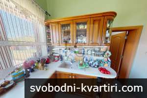 къща на 2 етажа с басейн за продажба в Кошарица - Чолакова Чешма къща на 2 етажа с басейн за продажба в Кошарица - Чолакова Чешма