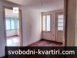 Продажба на Етаж от къща гр. Бургас - Център 150m² и двор 150m² Продажба на Етаж от къща гр. Бургас - Център 150m² и двор 150m²