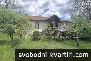 Продажба Къща гр. Перник - с. Боснек 80m² и двор 760m² Продажба Къща гр. Перник - с. Боснек 80m² и двор 760m²