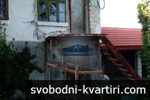 Продажба Къща гр. Аксаково - с. Ботево 400m² Продажба Къща гр. Аксаково - с. Ботево 400m²