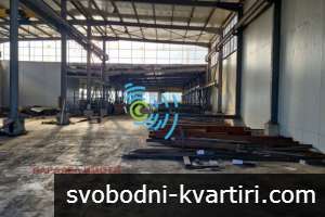 Промишлено помещение с голяма височина и релсови кранове Промишлено помещение с голяма височина и релсови кранове