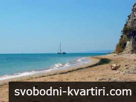 Имот на 600 м от плаж Бендида село Божурец Имот на 600 м от плаж Бендида село Божурец