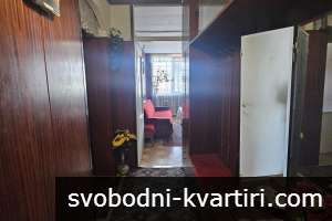 Двустаен апартамент в кв Тракия Двустаен апартамент в кв Тракия