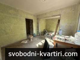 Етаж от къща в кв. Добруджански Етаж от къща в кв. Добруджански