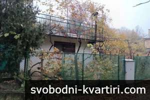 Вила с дворно място и гараж във в.з. Касева Чешма Вила с дворно място и гараж във в.з. Касева Чешма