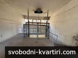Промишлен имот с производствени и складови помещения в с. Красен Промишлен имот с производствени и складови помещения в с. Красен
