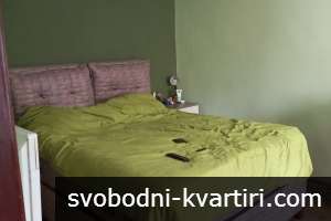 Къща в Широк Център Къща в Широк Център