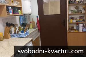 Къща в Широк Център Къща в Широк Център