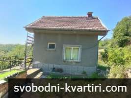 Къща в с. Пепелина Къща в с. Пепелина