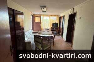 Къща в кв. Средна кула Къща в кв. Средна кула
