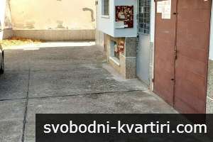 Гараж в района на кв. Ялта Гараж в района на кв. Ялта