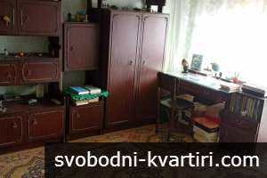 Продава просторен четиристаен апартамент, в района на Чародейка юг Продава просторен четиристаен апартамент, в района на Чародейка юг