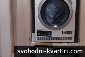 Просторен апартамент с три спални в идеалния център на град Русе Просторен апартамент с три спални в идеалния център на град Русе