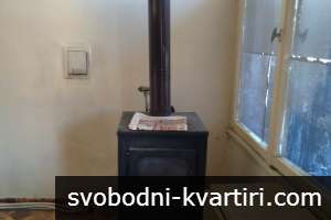 Самостоятелна тухлена къща в кв. Тракция Самостоятелна тухлена къща в кв. Тракция