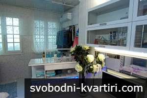 Ателие в кв. Дружба 2 Ателие в кв. Дружба 2