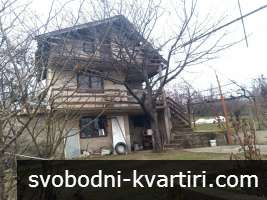 Вила с два парцела, м-ст Мерата Вила с два парцела, м-ст Мерата