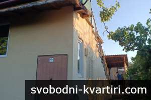 Вила с два парцела, м-ст 10ти килкометър Вила с два парцела, м-ст 10ти килкометър