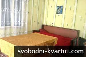 Двуетажна къща с двор в гр. Бяла Двуетажна къща с двор в гр. Бяла