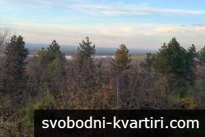Къща с двор, м-ст 9ти килкометър Къща с двор, м-ст 9ти килкометър
