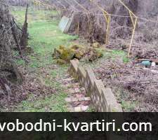 Къща с двор, м-ст 9ти килкометър Къща с двор, м-ст 9ти килкометър