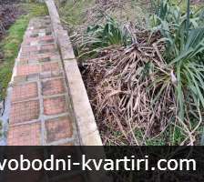 Къща с двор, м-ст 9ти килкометър Къща с двор, м-ст 9ти килкометър