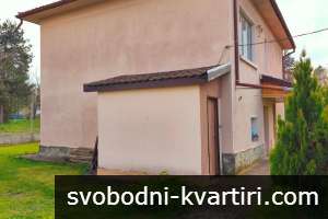 Къща в с. Щръклево Къща в с. Щръклево
