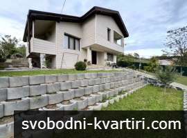 Къща в с. Красен Къща в с. Красен