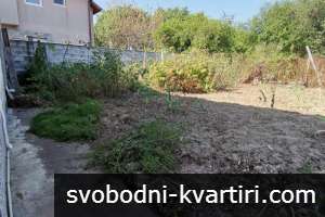 Продажба Къща гр. Иваново - с. Божичен 500m² Продажба Къща гр. Иваново - с. Божичен 500m²