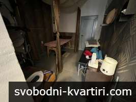 Продажба Помещение Възраждане , тухла, 52m², партер/ 5 Продажба Помещение Възраждане , тухла, 52m², партер/ 5